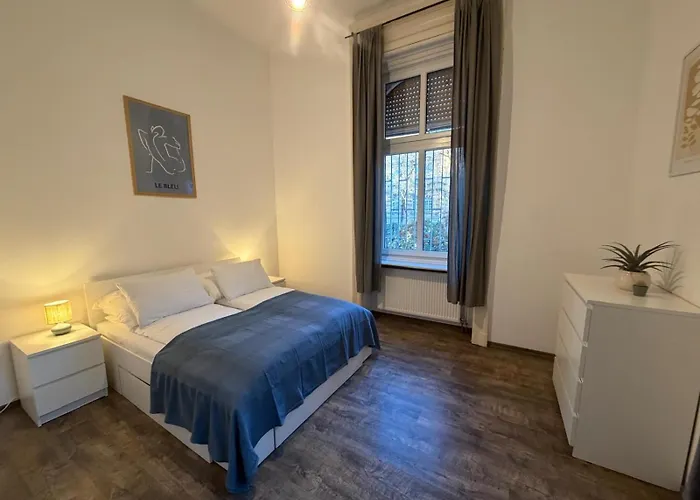 T 62 * Budapest